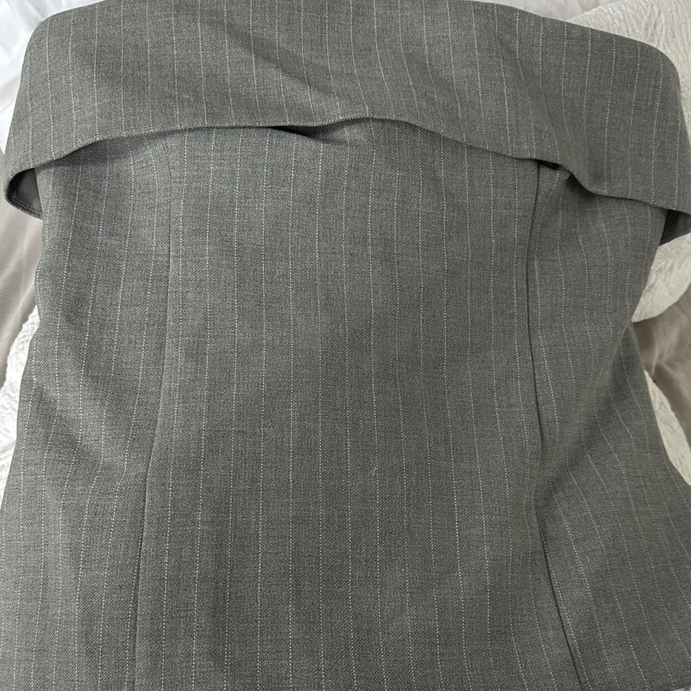 Aritzia Babaton Element Gray Pinstripe Strapless top